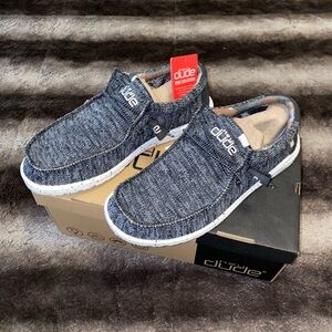 Hey Dude Men's 10 (NEW)